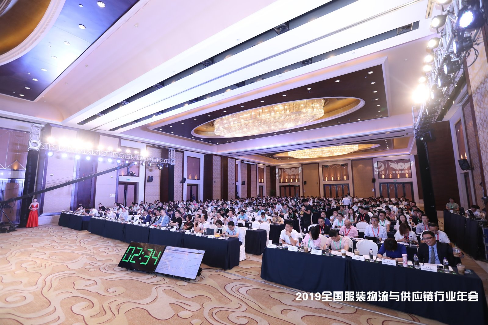 新聞 | 寶開榮獲“2019服裝物流行業(yè)優(yōu)秀技術(shù)裝備供應商”