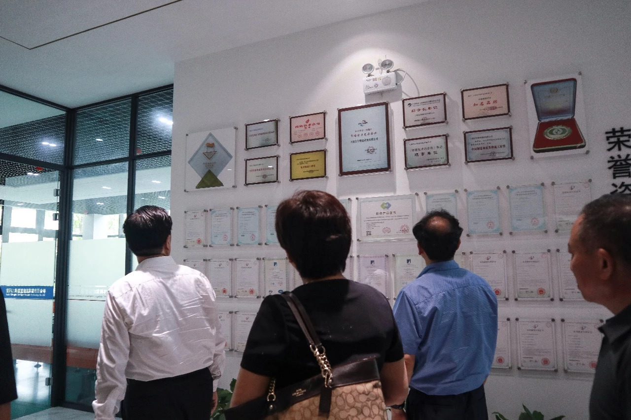 快訊 | 河北省工信廳、石家莊市委市政府領(lǐng)導(dǎo)蒞臨寶開智能參觀考察