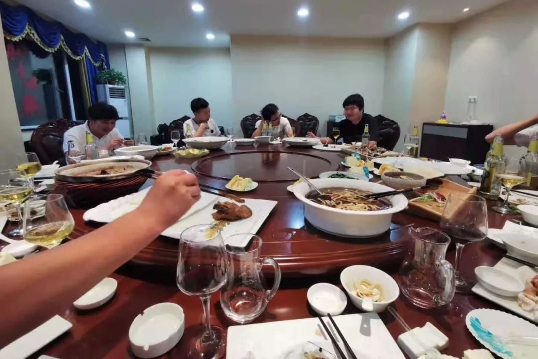 夏送清涼，集體慶生，慰問一線 | 致我們的一線伙伴：辛苦了！