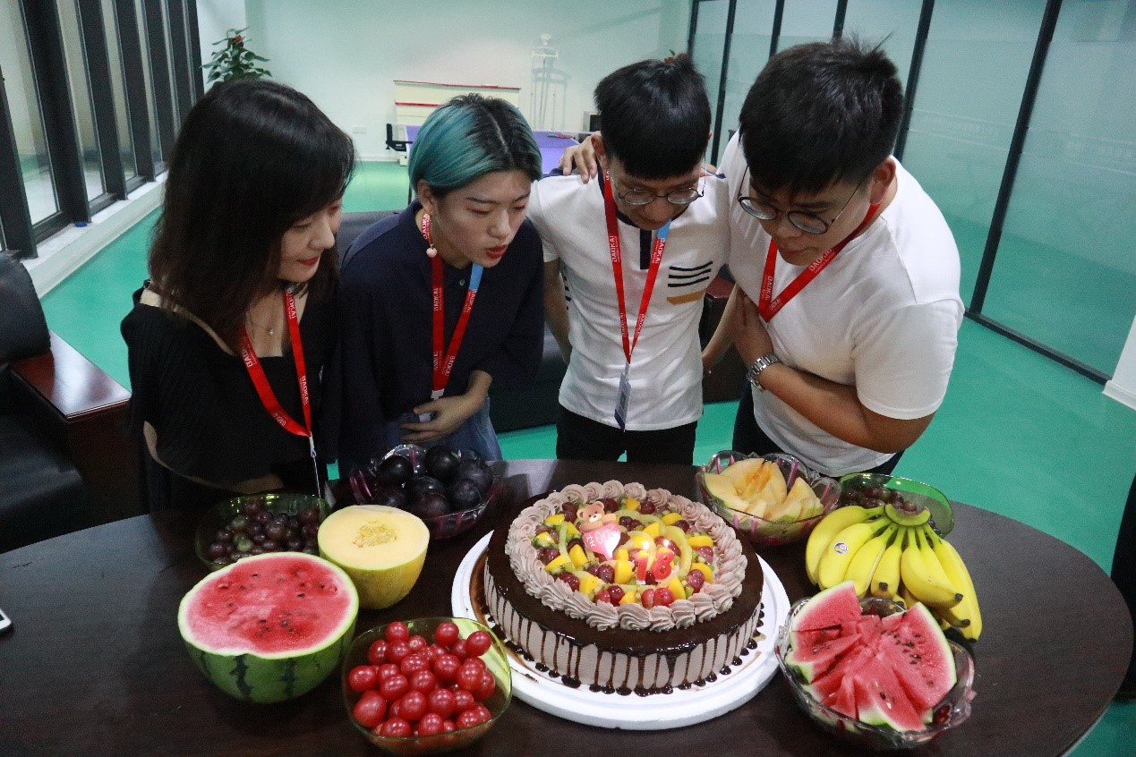 八月未央，歡聚一夏 | 寶開集體生日會(huì)：共享歡樂(lè)時(shí)刻