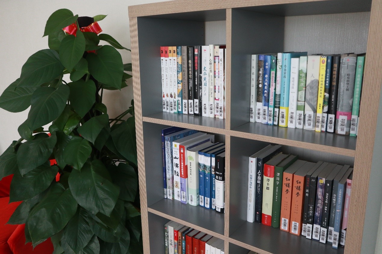 企業(yè)書(shū)香 | 寶開(kāi)新建職工書(shū)屋，“小書(shū)屋”構(gòu)建精神“大家園”