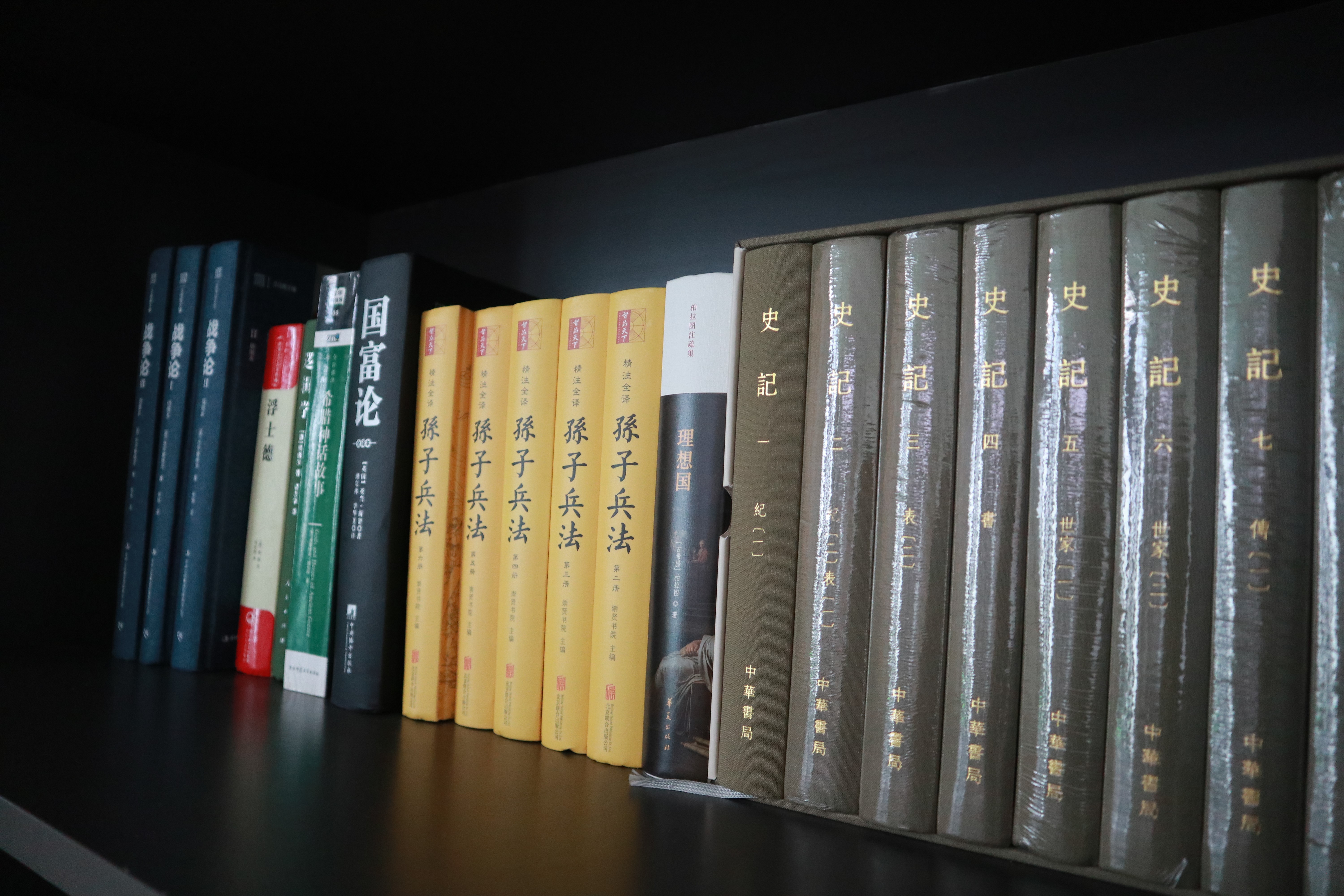 企業(yè)書(shū)香 | 寶開(kāi)新建職工書(shū)屋，“小書(shū)屋”構(gòu)建精神“大家園”