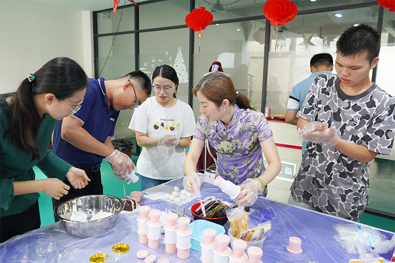 月圓中秋 · 集體慶生 | 溫馨九月，迎佳節(jié)，賀生辰，共團(tuán)圓！