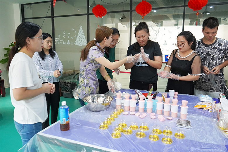 月圓中秋 · 集體慶生 | 溫馨九月，迎佳節(jié)，賀生辰，共團(tuán)圓！